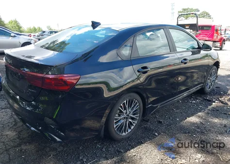 2023 Kia Forte Gt-Line z USA, uszkodzony, nr VIN 3KPF54AD2PE619396